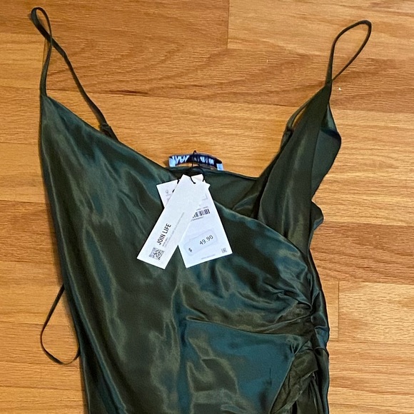Brand New Zara dress XS - Picture 4 of 4
